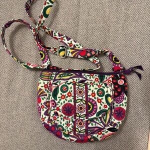Vera Bradley retired Viva La Vera crossbody bag